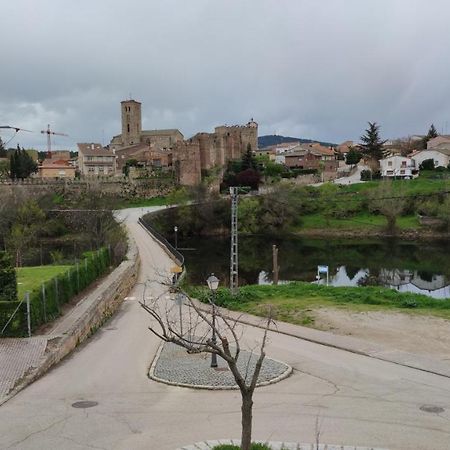 Puente Viejo De Buitrago Casa Enebro Apartment Buitrago del Lozoya Bagian luar foto