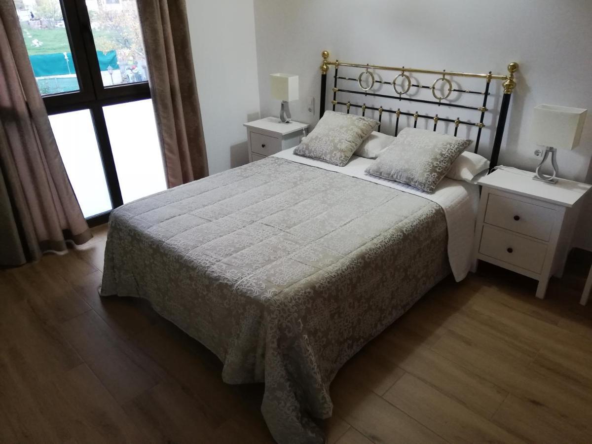 Puente Viejo De Buitrago Casa Enebro Apartment Buitrago del Lozoya Bagian luar foto